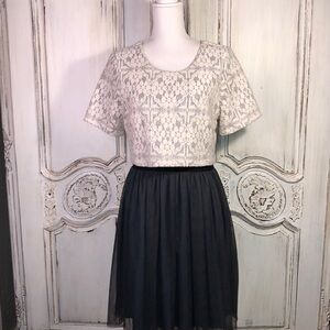 Weston Short Sleeve Overlay Bodice with Attached Sheer Netting Skirt Size M